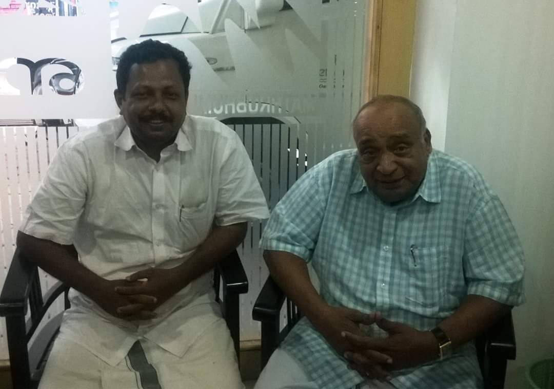 Saleem Madavoor with a senior leader